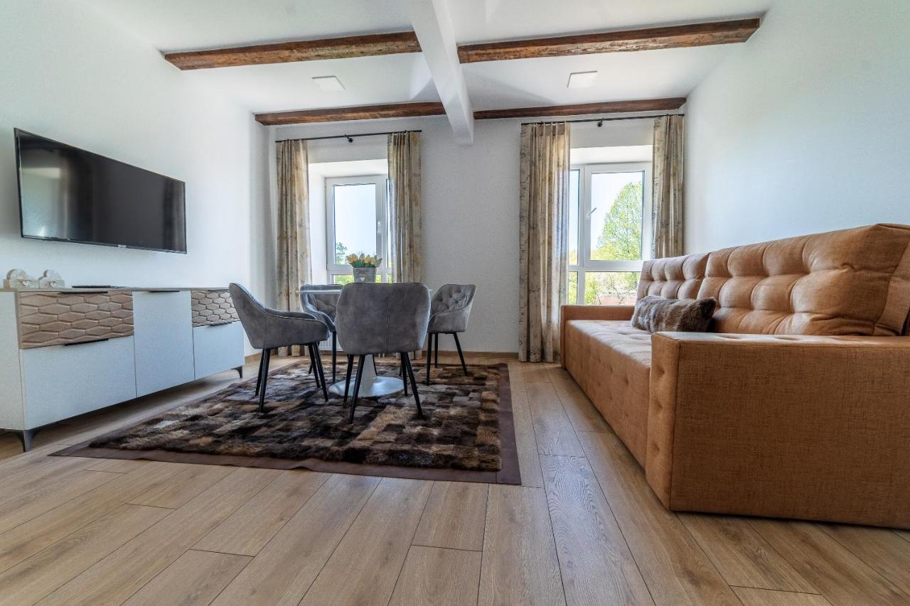 Apartamentai Muzika Šilutė エクステリア 写真