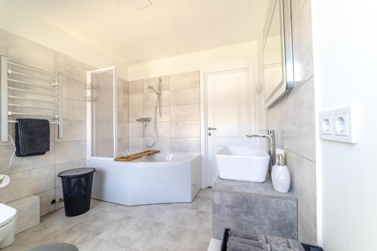 Apartamentai Muzika Šilutė エクステリア 写真